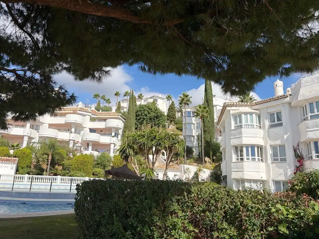 Außenansicht von Erdgeschoss zum Verkauf in Mijas mit Klimaanlage, Terrasse und Möbliert