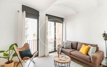 Living room of Flat for sale in  Barcelona Capital  with Air Conditioner and Balcony