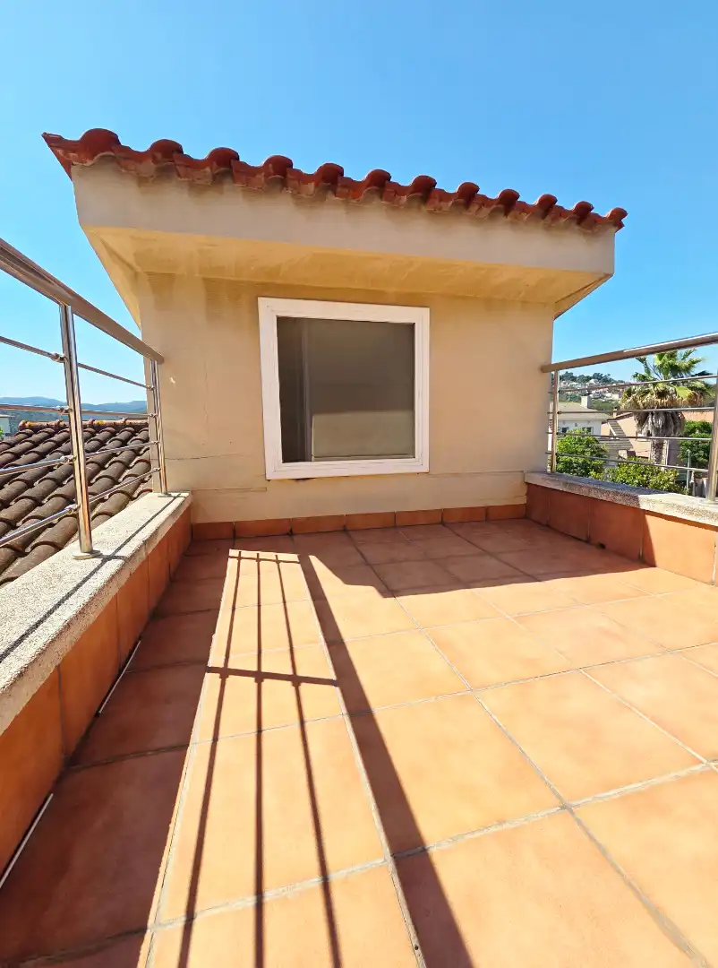 Terraza de Casa o chalet en venta en Cerdanyola del Vallès con Aire acondicionado, Calefacción y Jardín privado