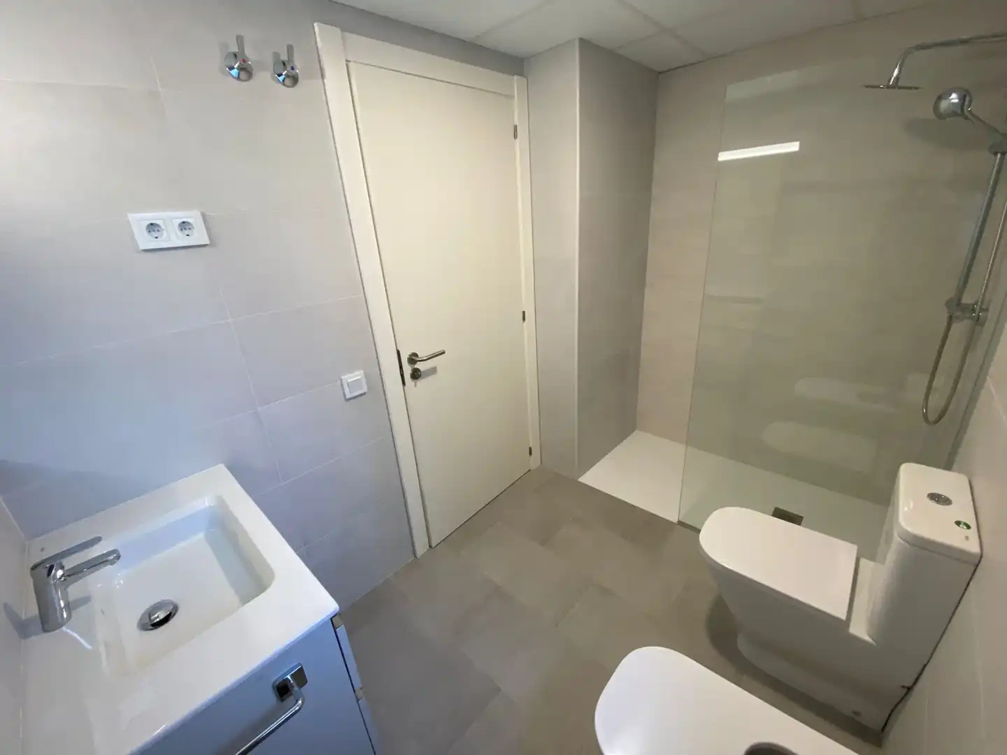 Baño de Dúplex en venta en La Llagosta con Aire acondicionado, Calefacción y Terraza