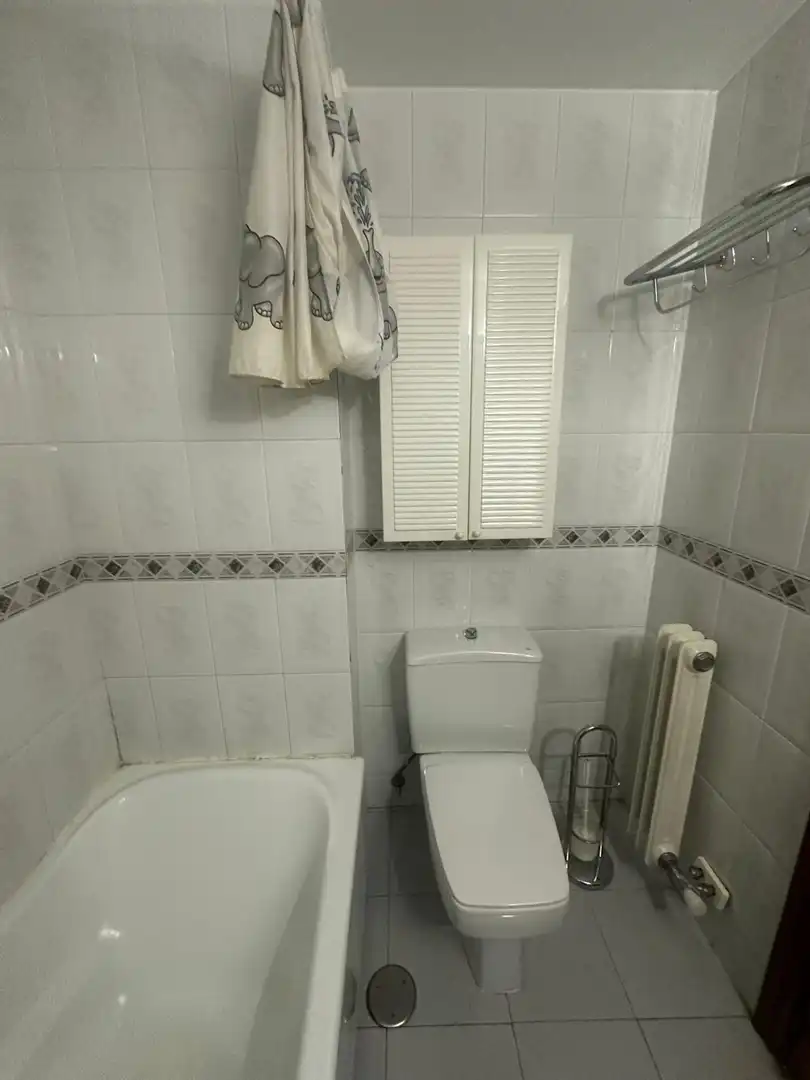 Baño de Piso en venta en León Capital  con Calefacción, Terraza y TV