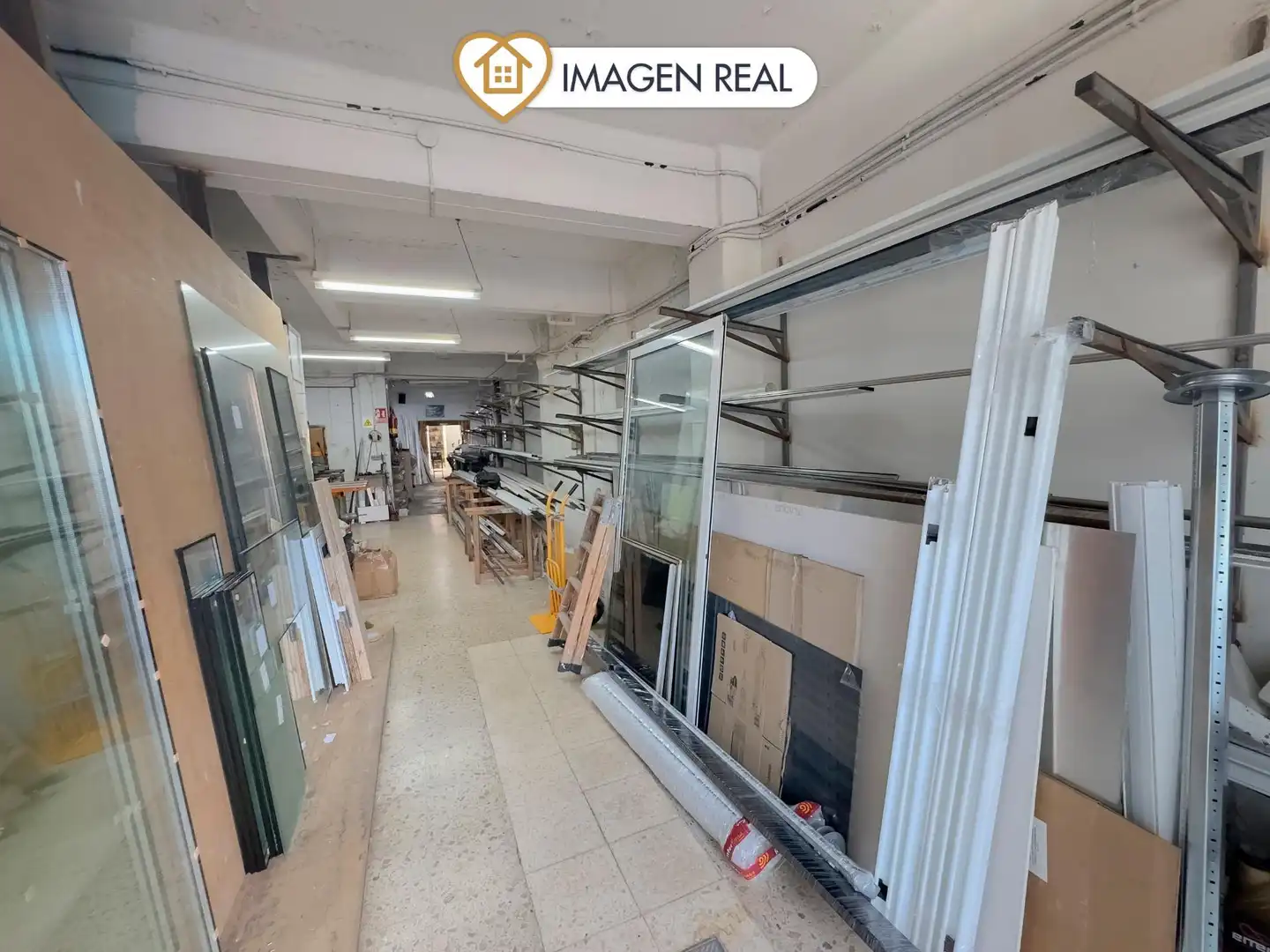 Business premises for sale in Castell - Poble Vell