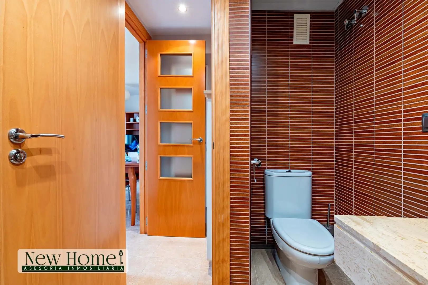 Badezimmer von Dachboden zum Verkauf in Roquetas de Mar mit Terrasse, Schwimmbad und Möbliert