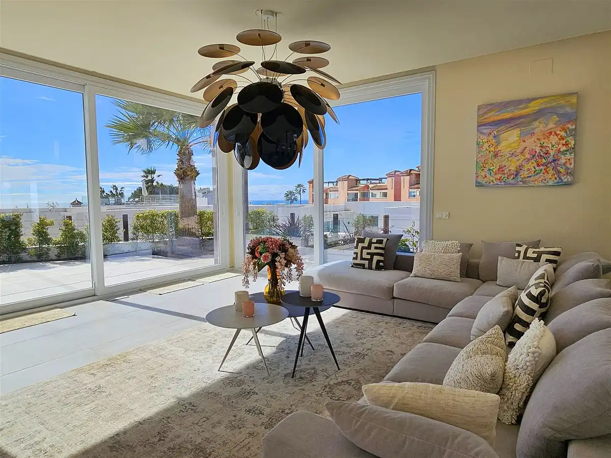 Casa con piscina en venta en Riviera del Sol, imagen 5