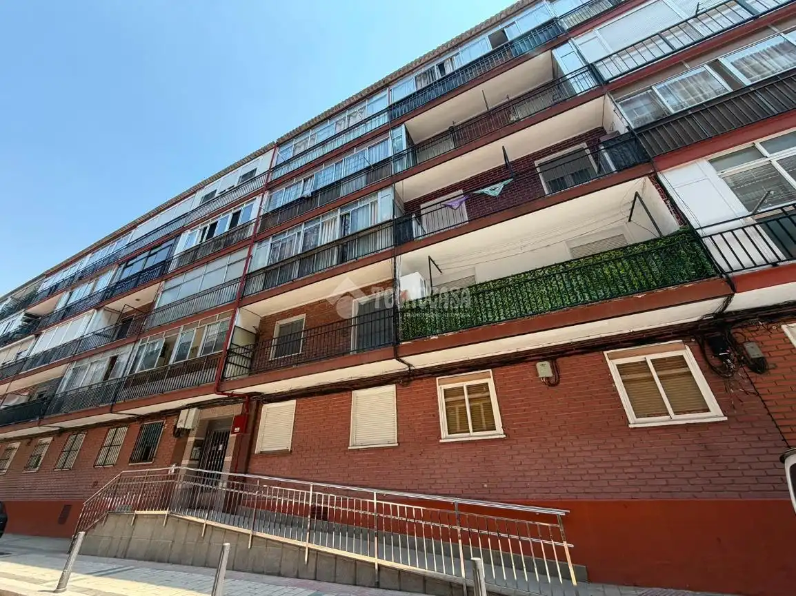 Vista exterior de Pis en venda en Valladolid amb Calefacció