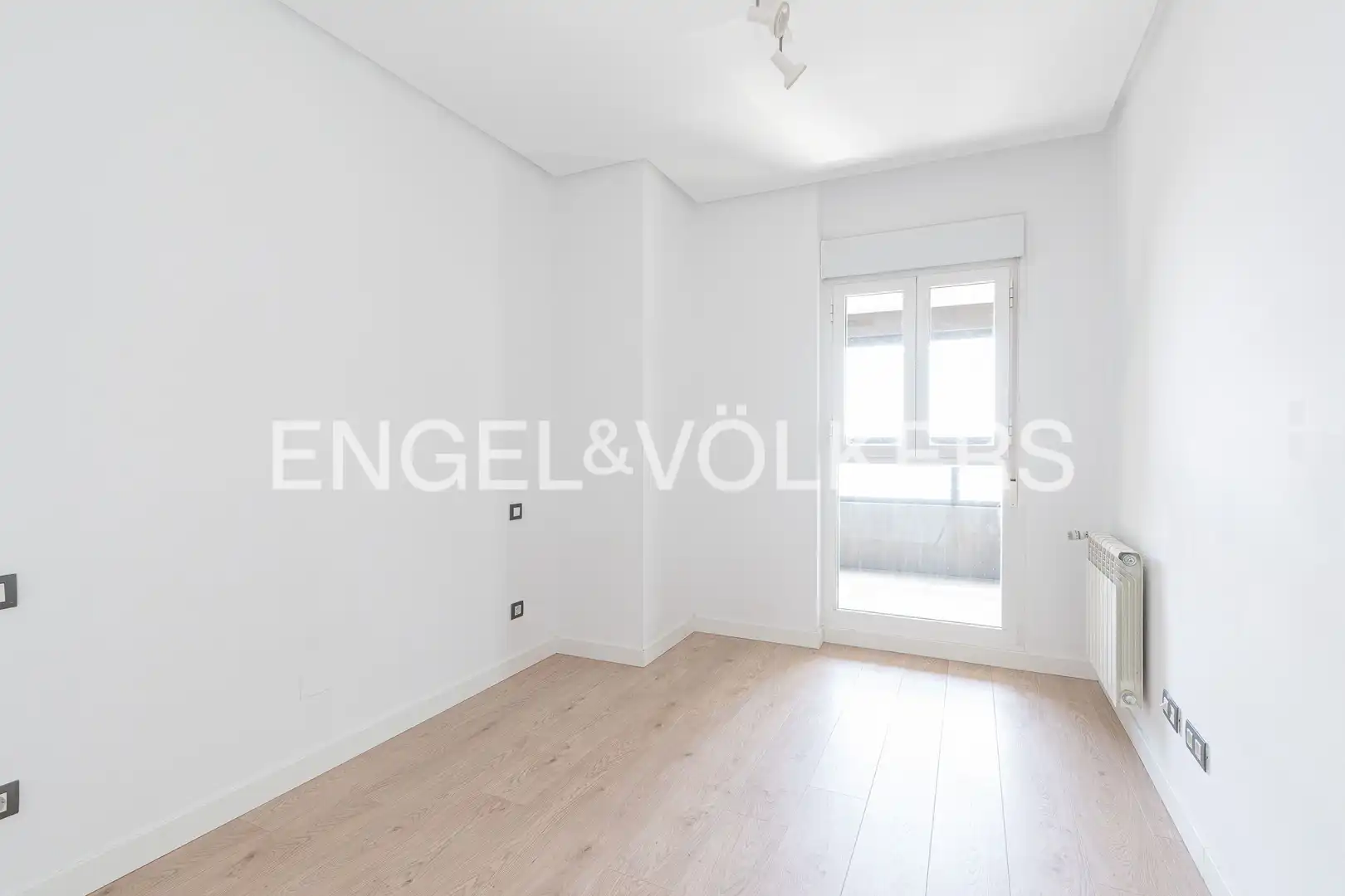 Schlafzimmer von Wohnung zum Verkauf in Madrid mit Klimaanlage, Heizung und Parkett