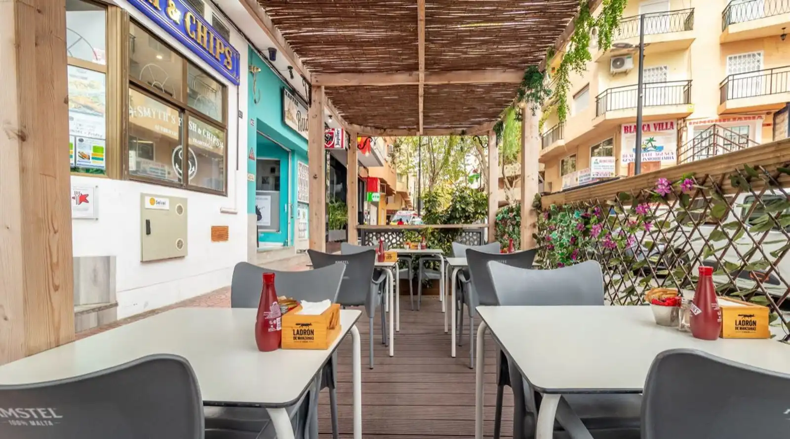 Terrassa de Local en venda en Calpe / Calp amb Terrassa i Moblat