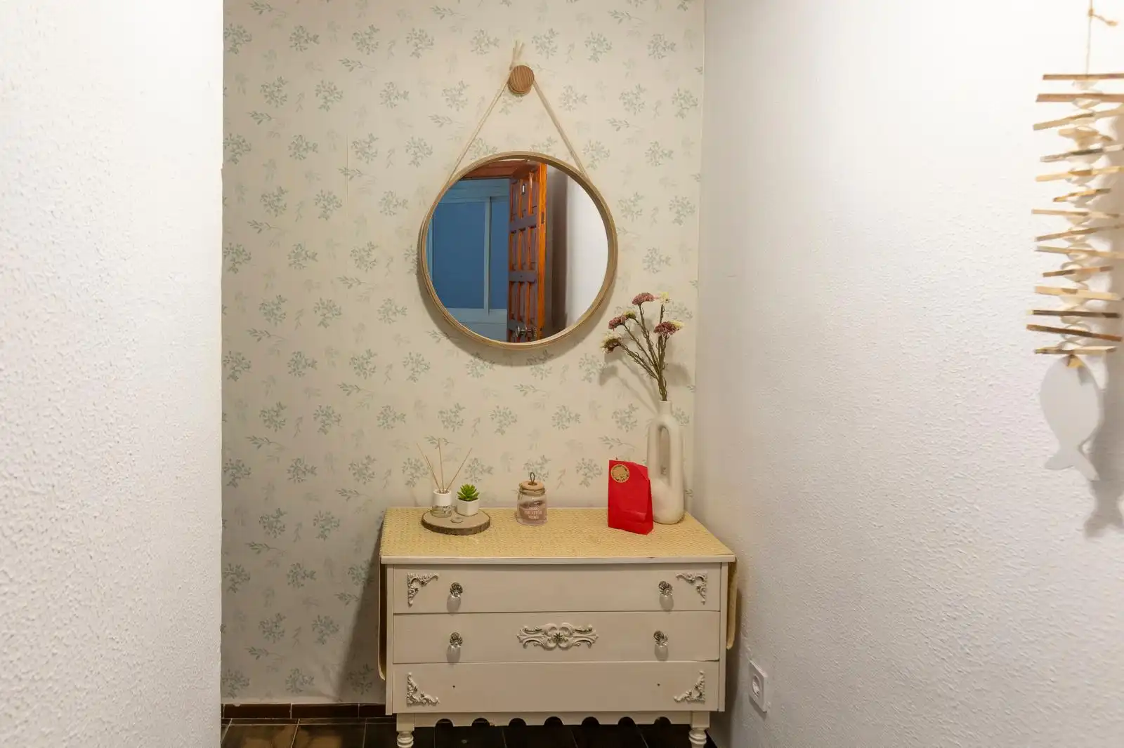 Habitación de Piso de alquiler en Torrenueva Costa con Aire acondicionado, Terraza y Amueblado