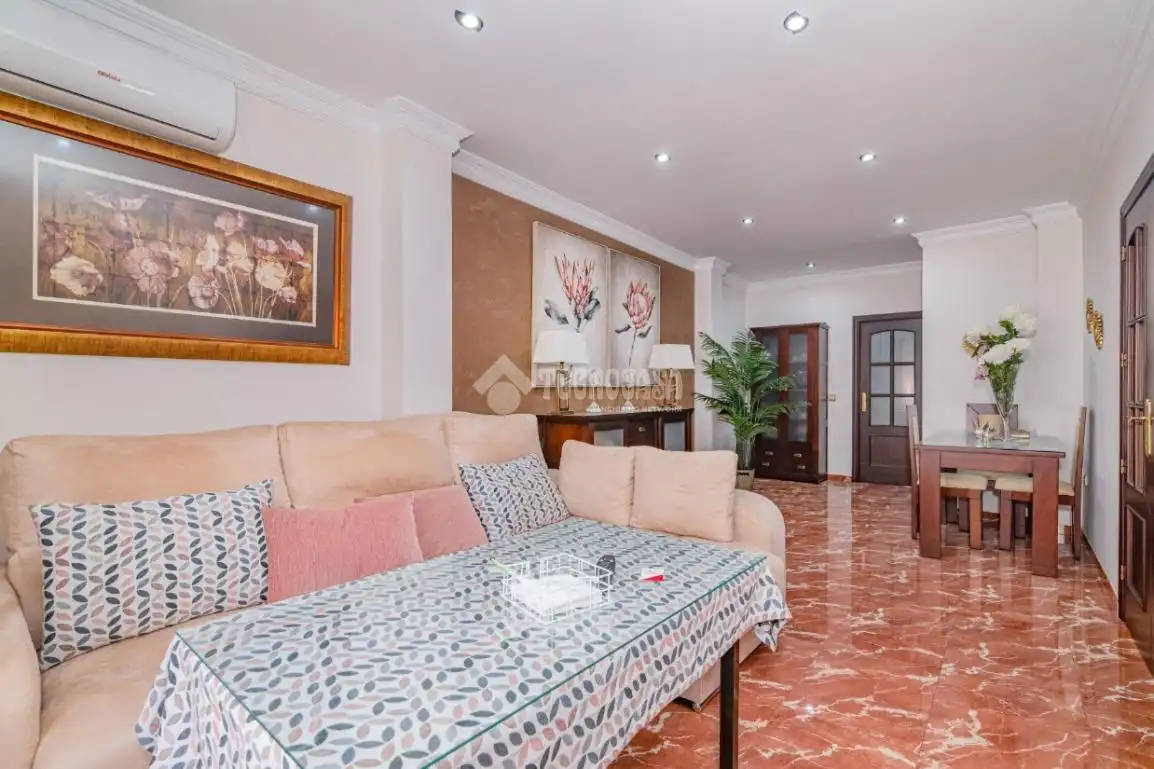 Living room of Flat for sale in Lucena  with Air Conditioner