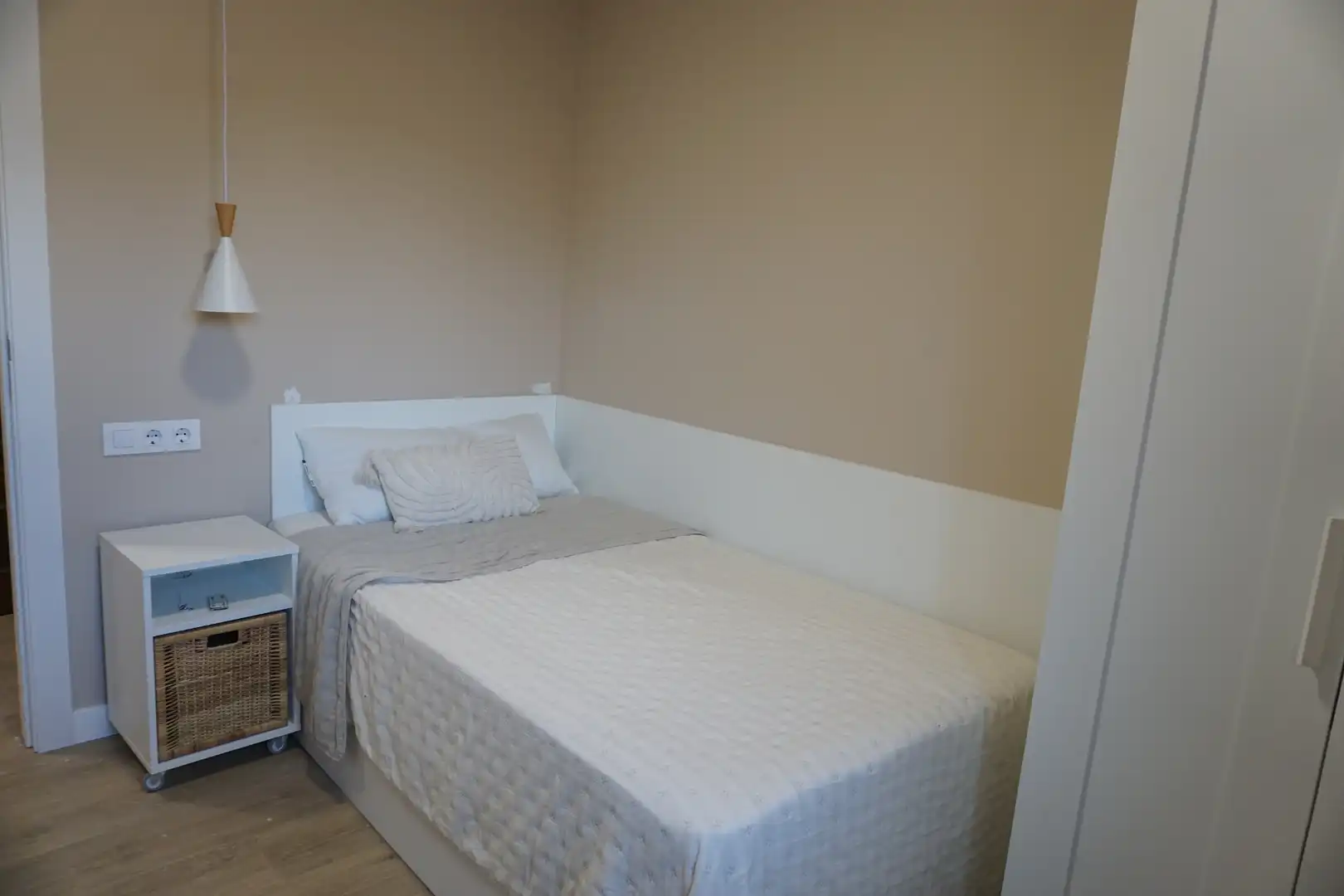 Dormitori de Casa o xalet per a compartir en Ávila amb Calefacció, Moblat i Rentadora