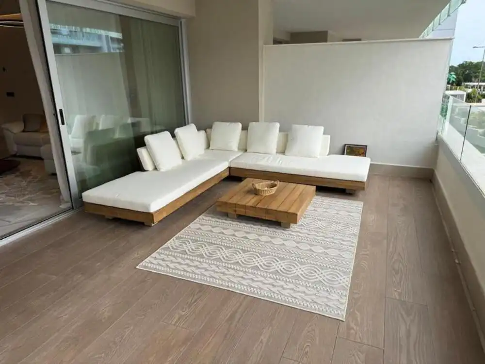 Sala de estar de Apartamento de alquiler en Marbella con Aire acondicionado, Terraza y Piscina