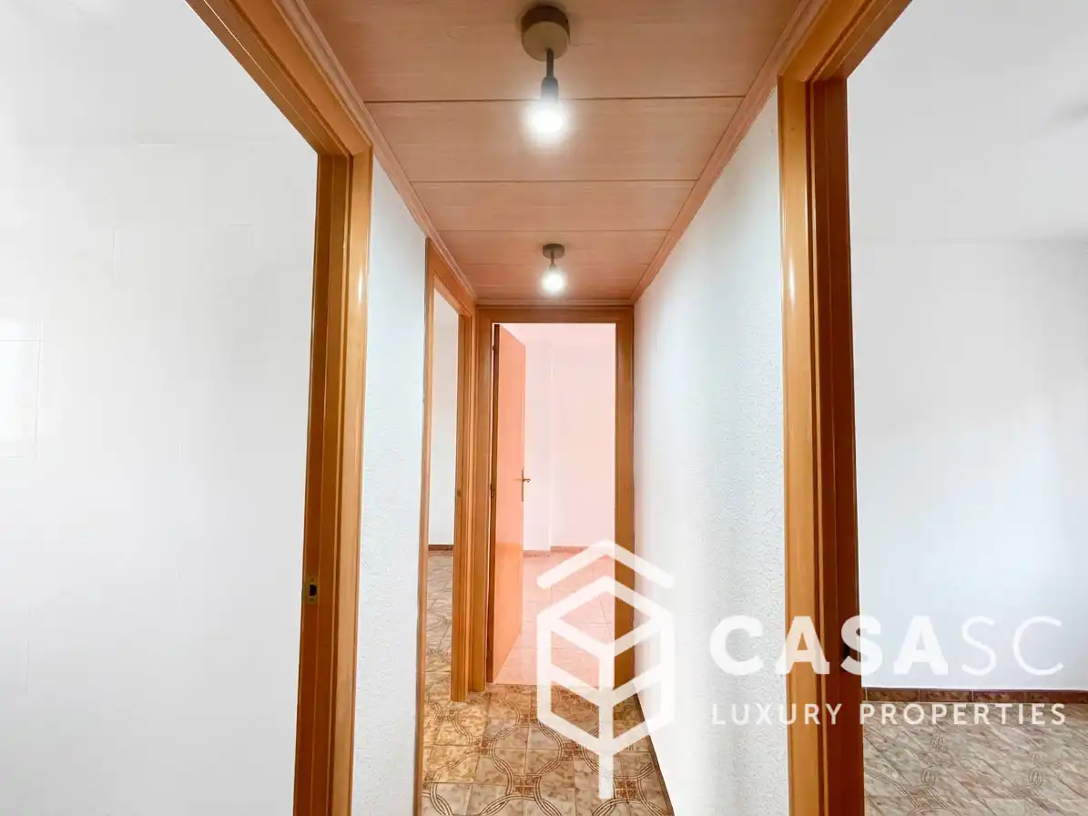 Piso en venta en Cerdanyola del Vallès con Calefacción y Balcón