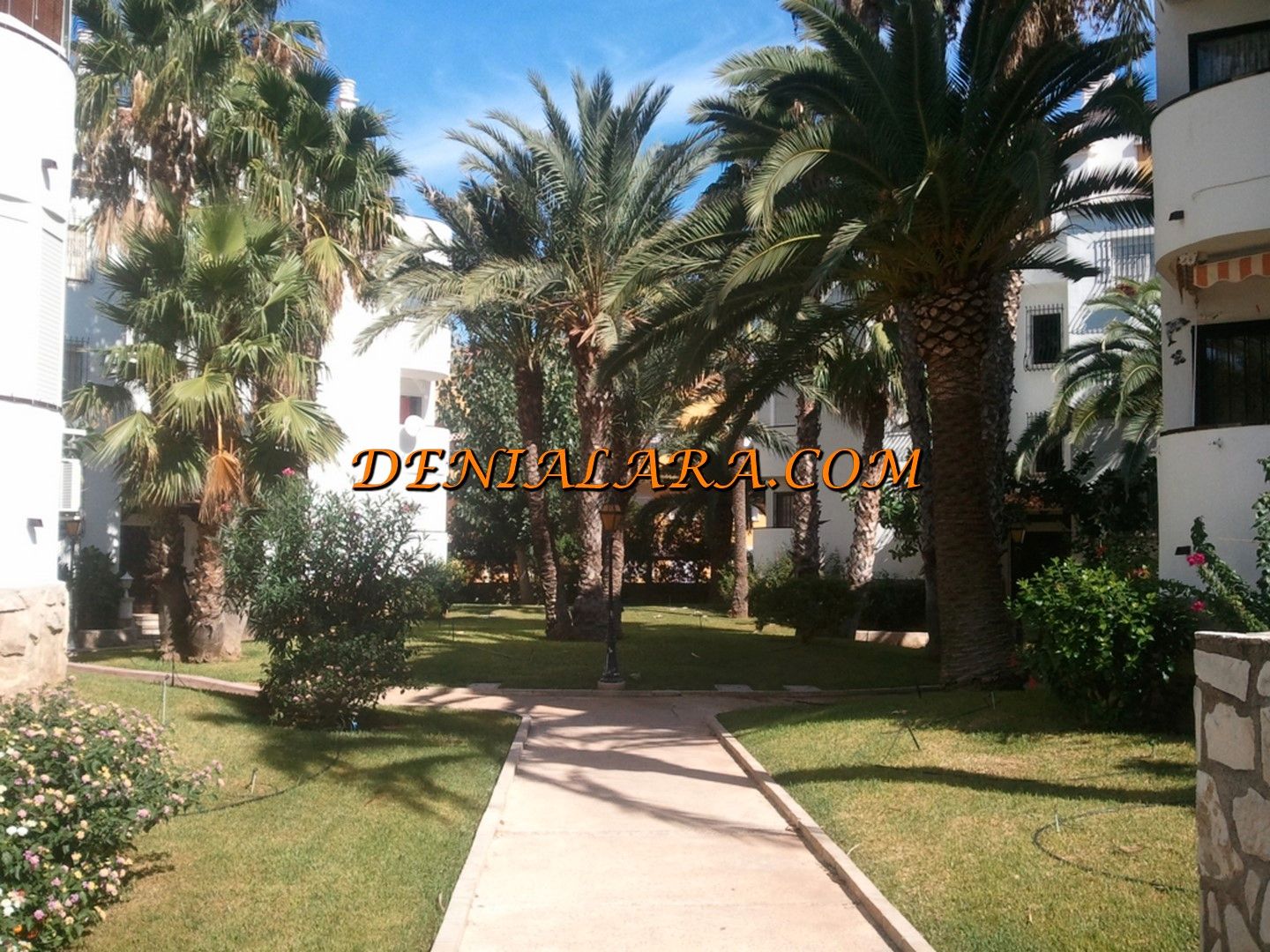 Vista exterior de Apartamento en venta en Dénia con Aire acondicionado, Terraza y Amueblado