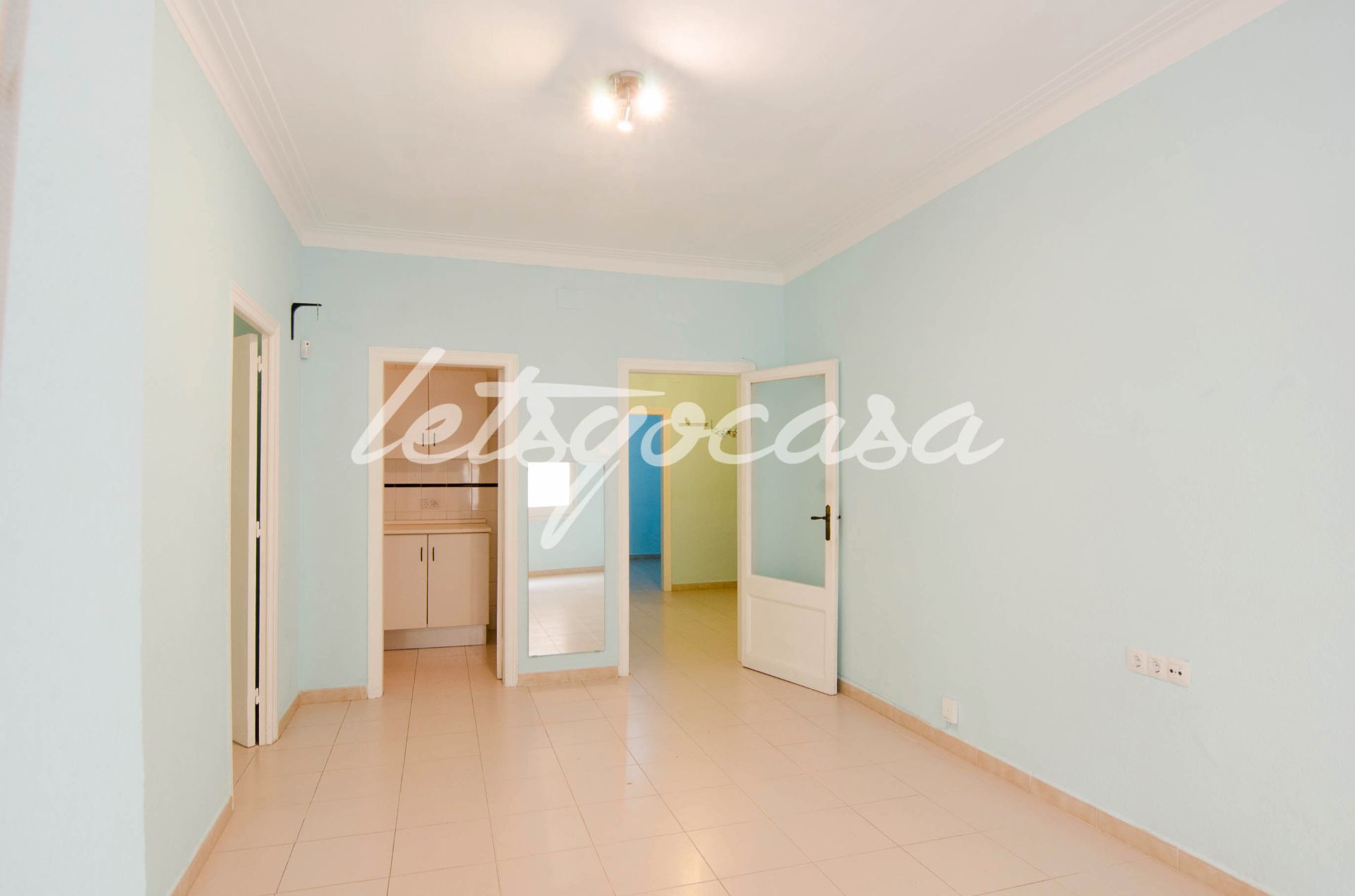 Dormitori de Pis en venda en  Barcelona Capital amb Balcó