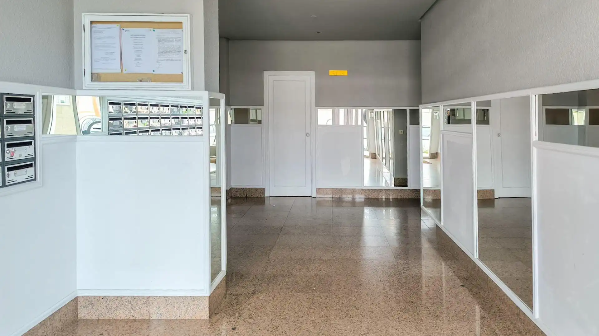 Piso en venta en Pontevedra Capital  con Parquet, Trastero y Balcón