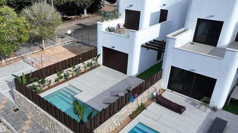 Foto 3 de Casa o xalet en venda a Mil Palmeras, Pilar de la Horadada