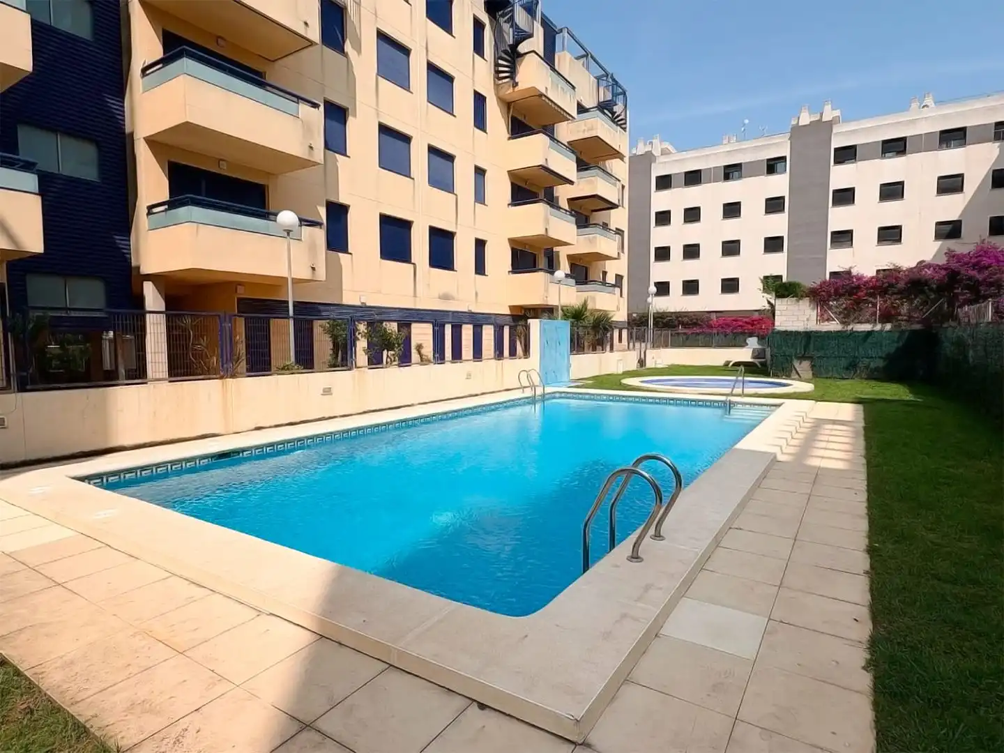 Apartment mit Pool zum Verkauf in Carrer Llevant 4