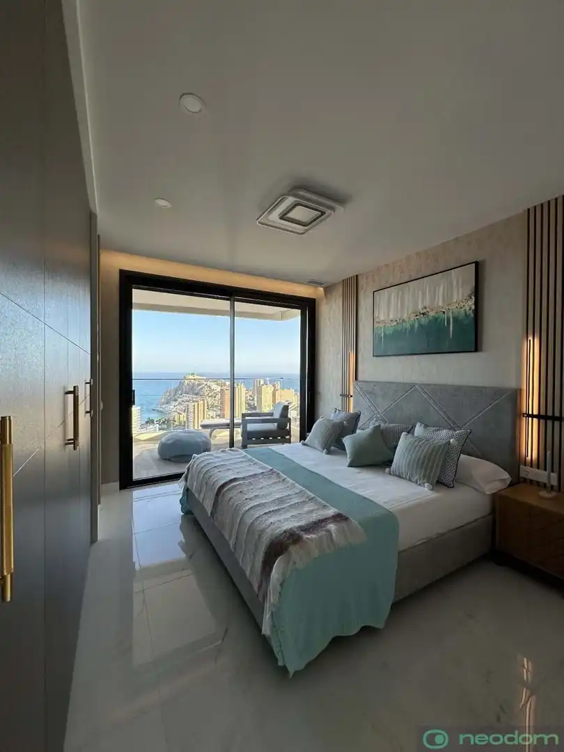 Bedroom of Flat for rent in Benidorm  with Air Conditioner, Terrace and Swimming Pool