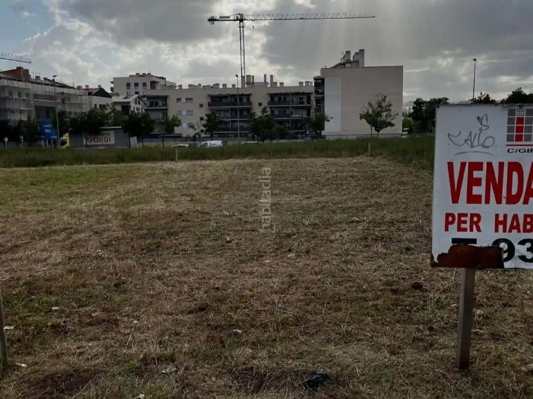 Residential land for sale in Carrer Rosselló 54
