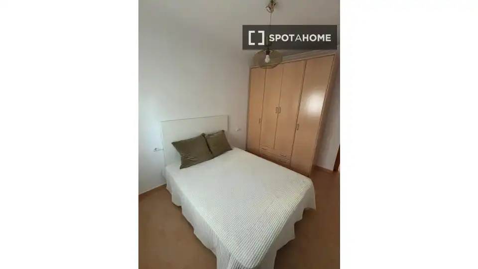 Bedroom of Apartments for share in Sevilla  with Air Conditioner, Terrace and Furnished