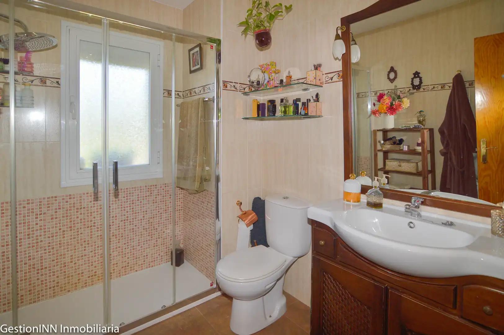 Baño de Casa adosada en venta en Valdemorillo con Calefacción, Jardín privado y Parquet