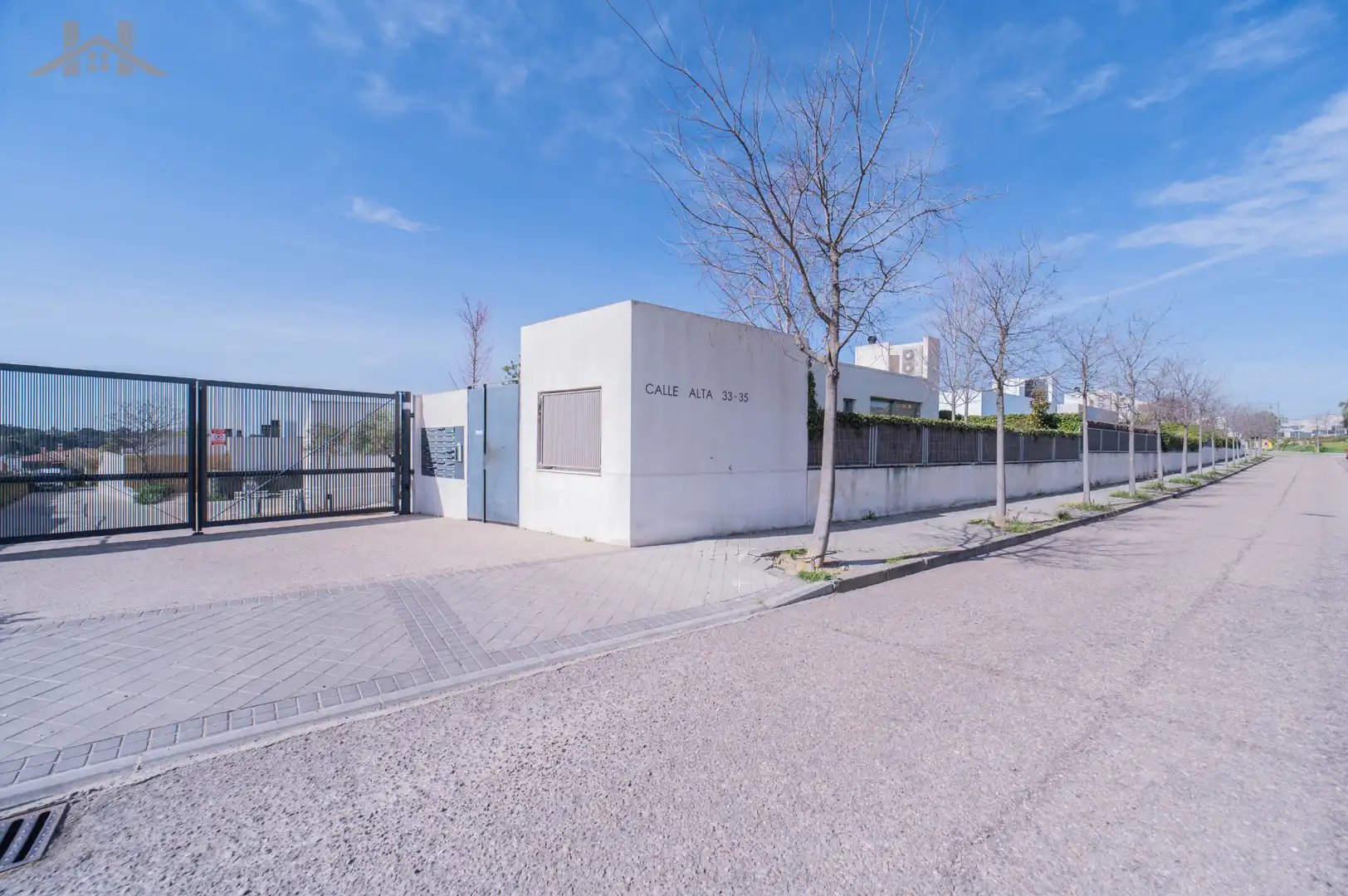 Vista exterior de Casa adosada en venta en Villaviciosa de Odón con Aire acondicionado, Calefacción y Jardín privado