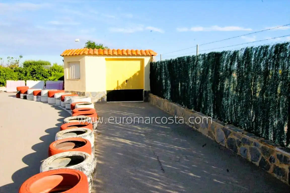 Exterior view of Houses for sale in Elche / Elx  with Air Conditioner, Heating and Private garden