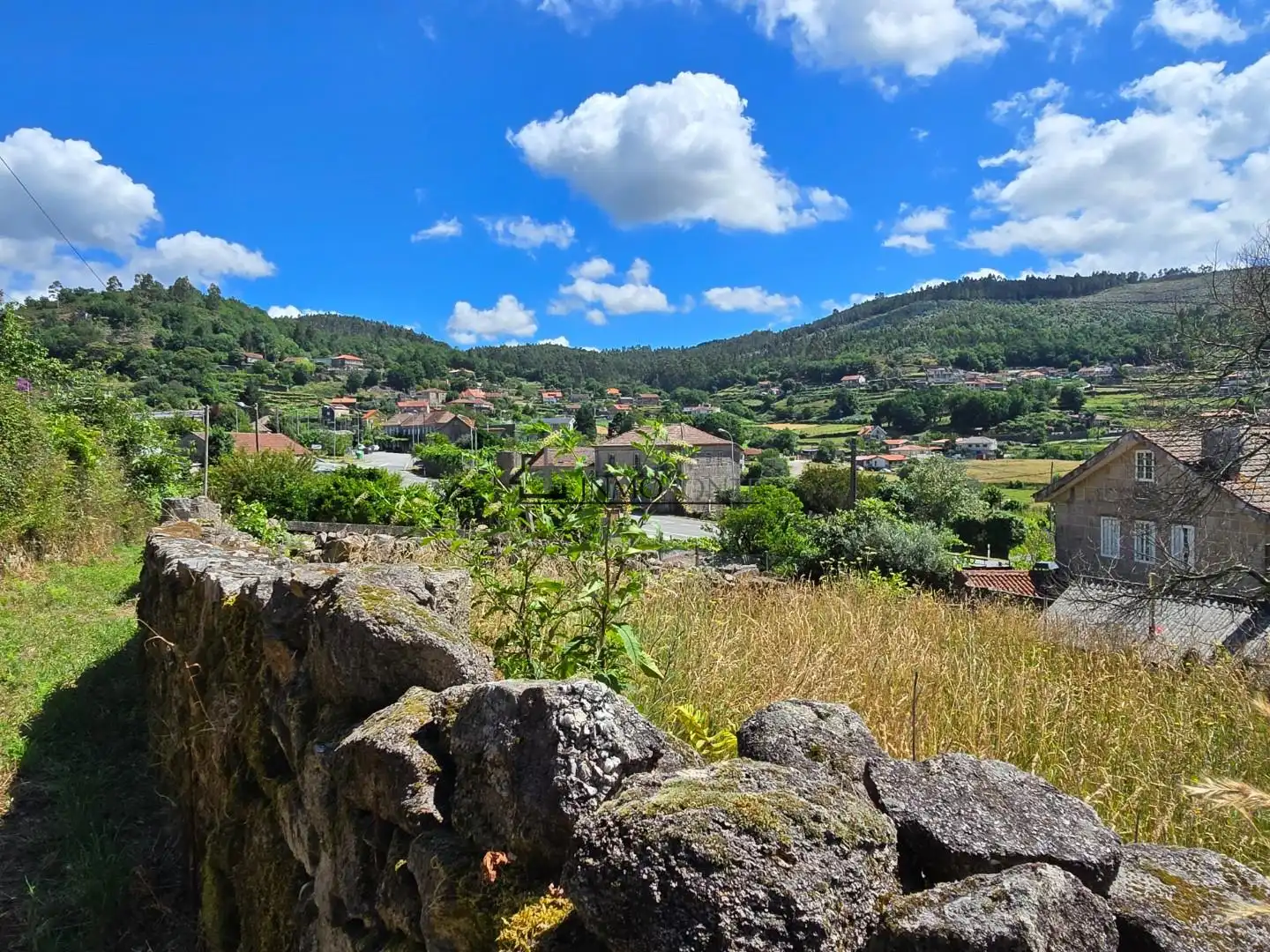 Vista exterior de Casa o xalet en venda en Cotobade amb Jardí privat