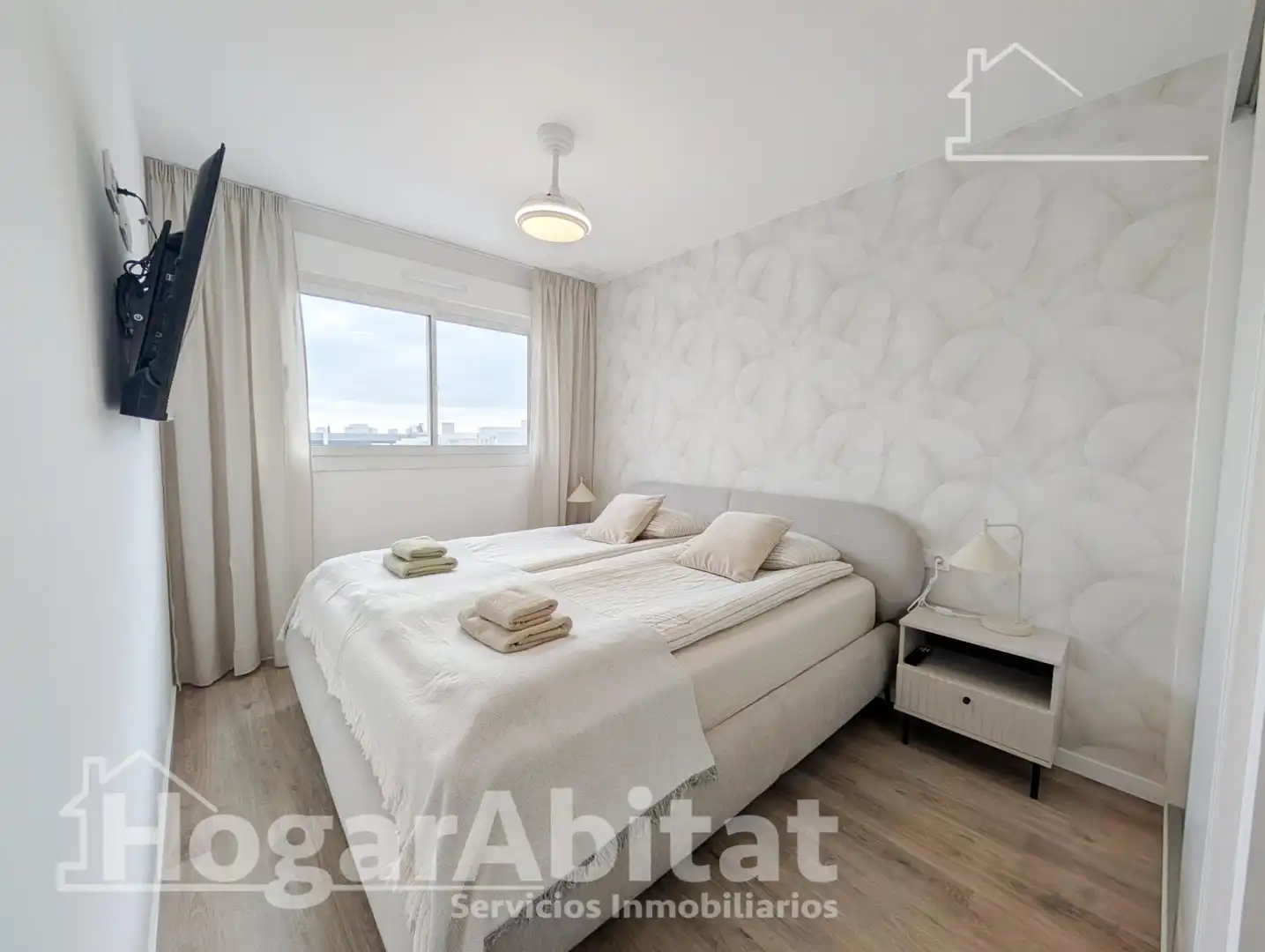 Bedroom of Attic for sale in Santa Pola  with Air Conditioner, Parquet flooring and Terrace