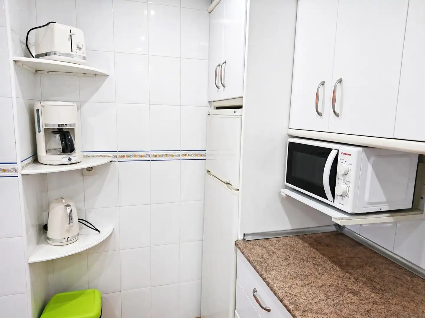 Cuina de Apartament en venda en Marbella amb Aire condicionat, Terrassa i Traster