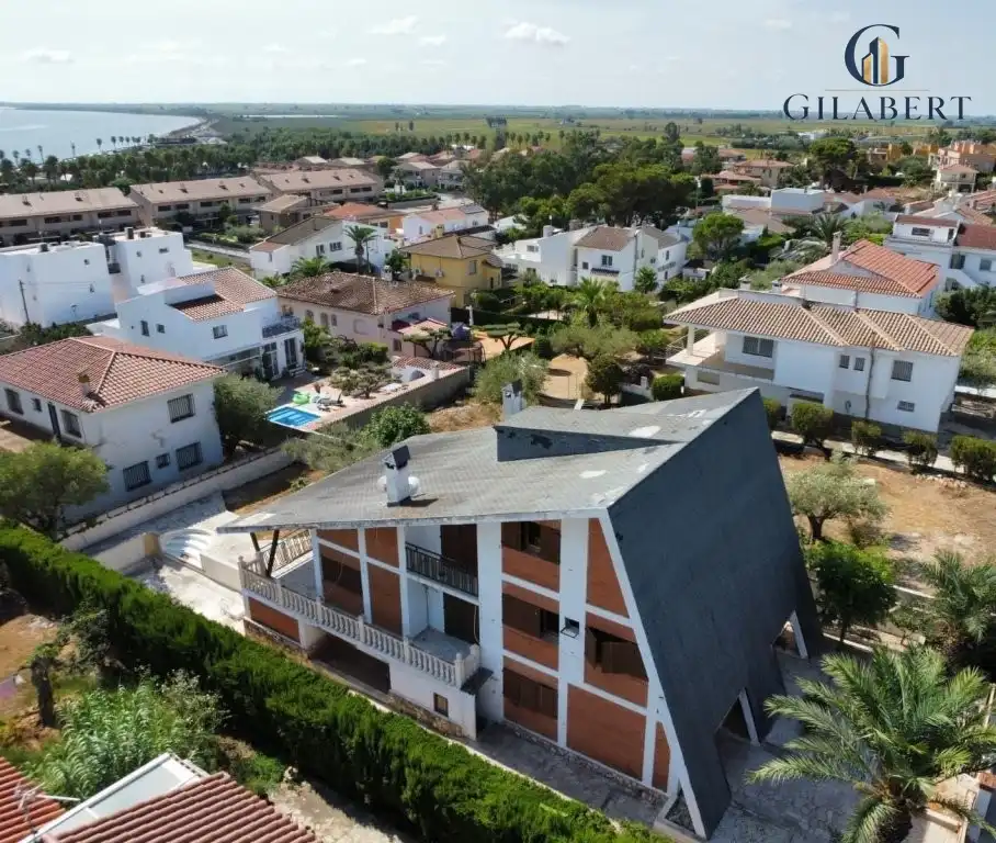 Vista exterior de Casa o xalet en venda en L'Ampolla, Tarragona