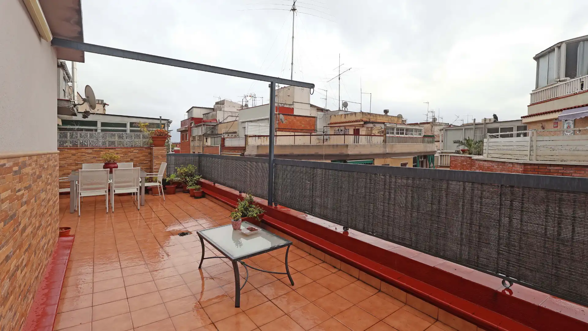 Terrasse von Dachboden zum Verkauf in L'Hospitalet de Llobregat mit Heizung, Terrasse und Ofen