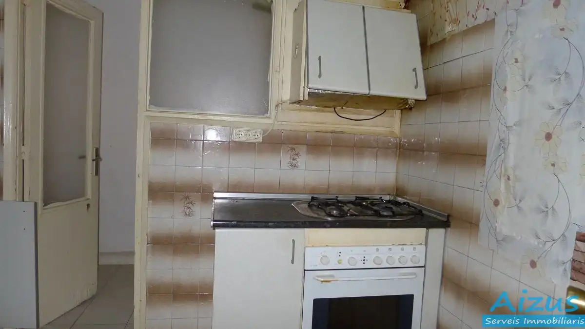 Piso en venta en Carrer de Sant Josep, Can Clos - Pinetons