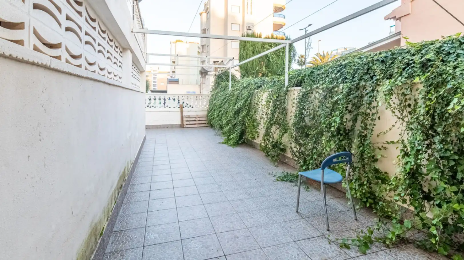 Terrassa de Local en venda en Piles amb Aire condicionat i Moblat