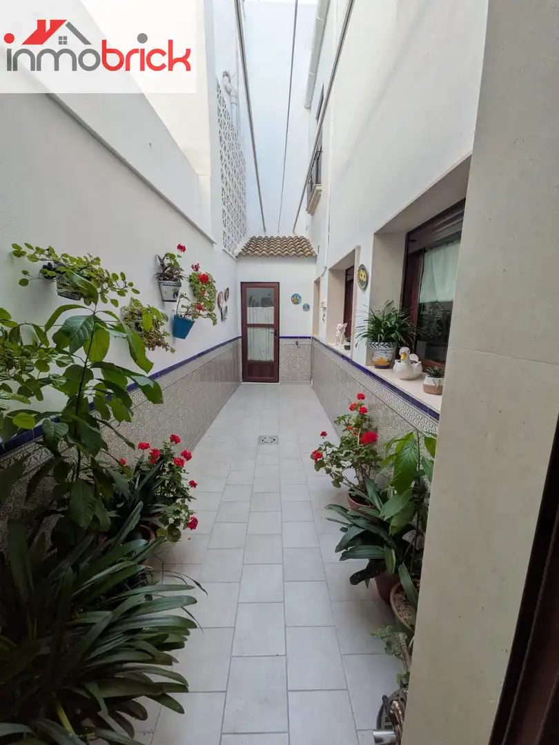 Houses for sale in Aguilar de la Frontera  with Air Conditioner and Terrace