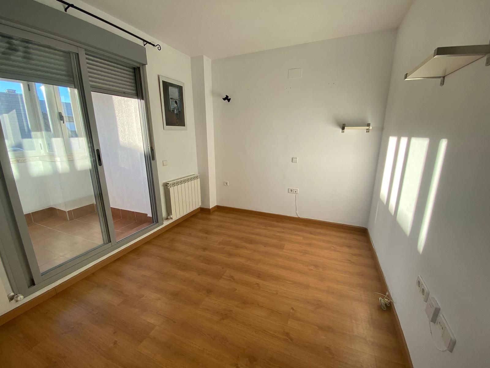 Duplex to rent in Calle Galicia, El Torreón - Los Ángeles - El Pilar