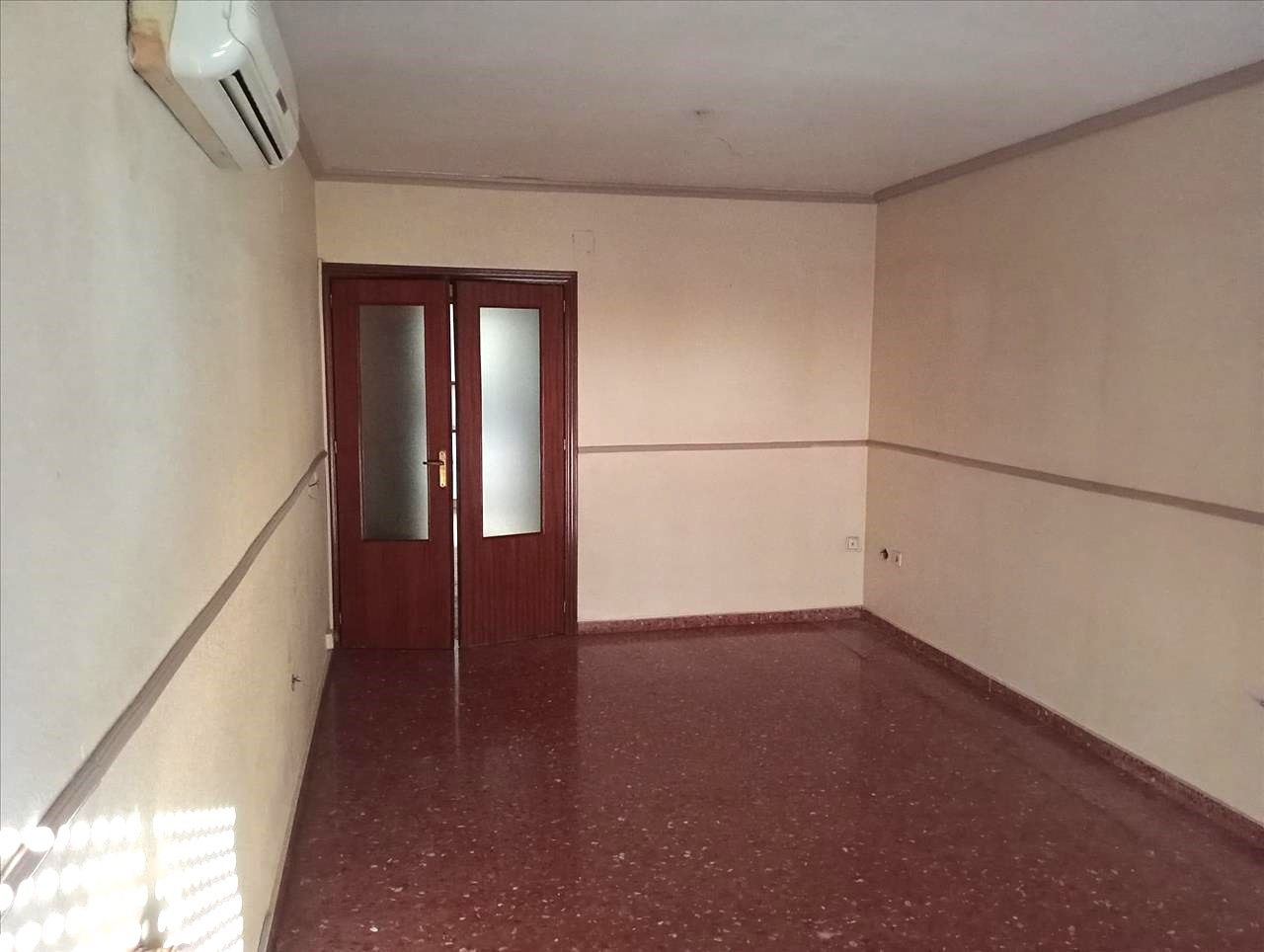 Casa adosada en venta en Salvador Ortiz Barragan, Bailén