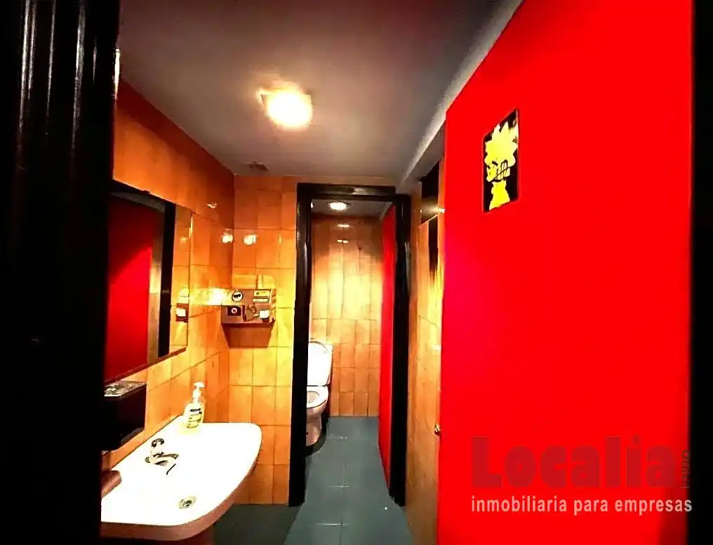 Local comercial en venda a Colón, imagen 6