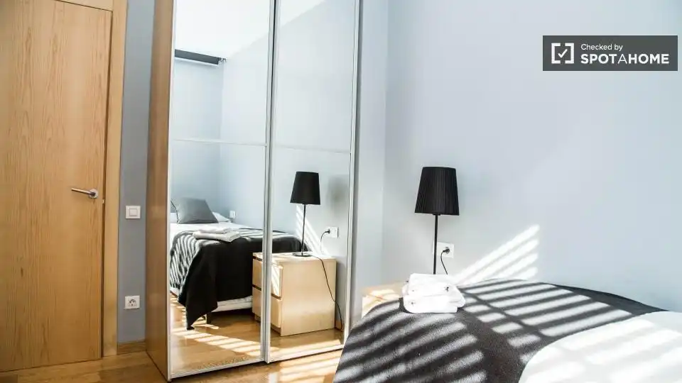 Piso con terraza en alquiler en Gràcia, imagen 4