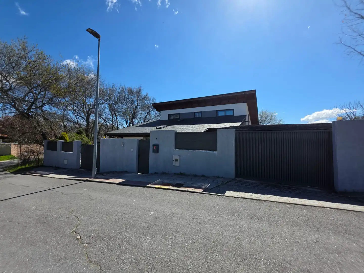 Exterior view of Houses for sale in Moralzarzal  with Heating, Private garden and Storage room