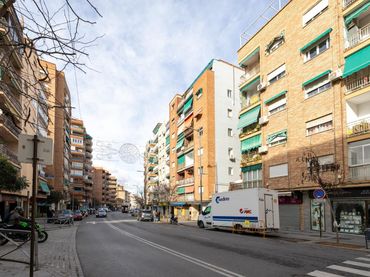 Piso con balcón en venta en Zaidín