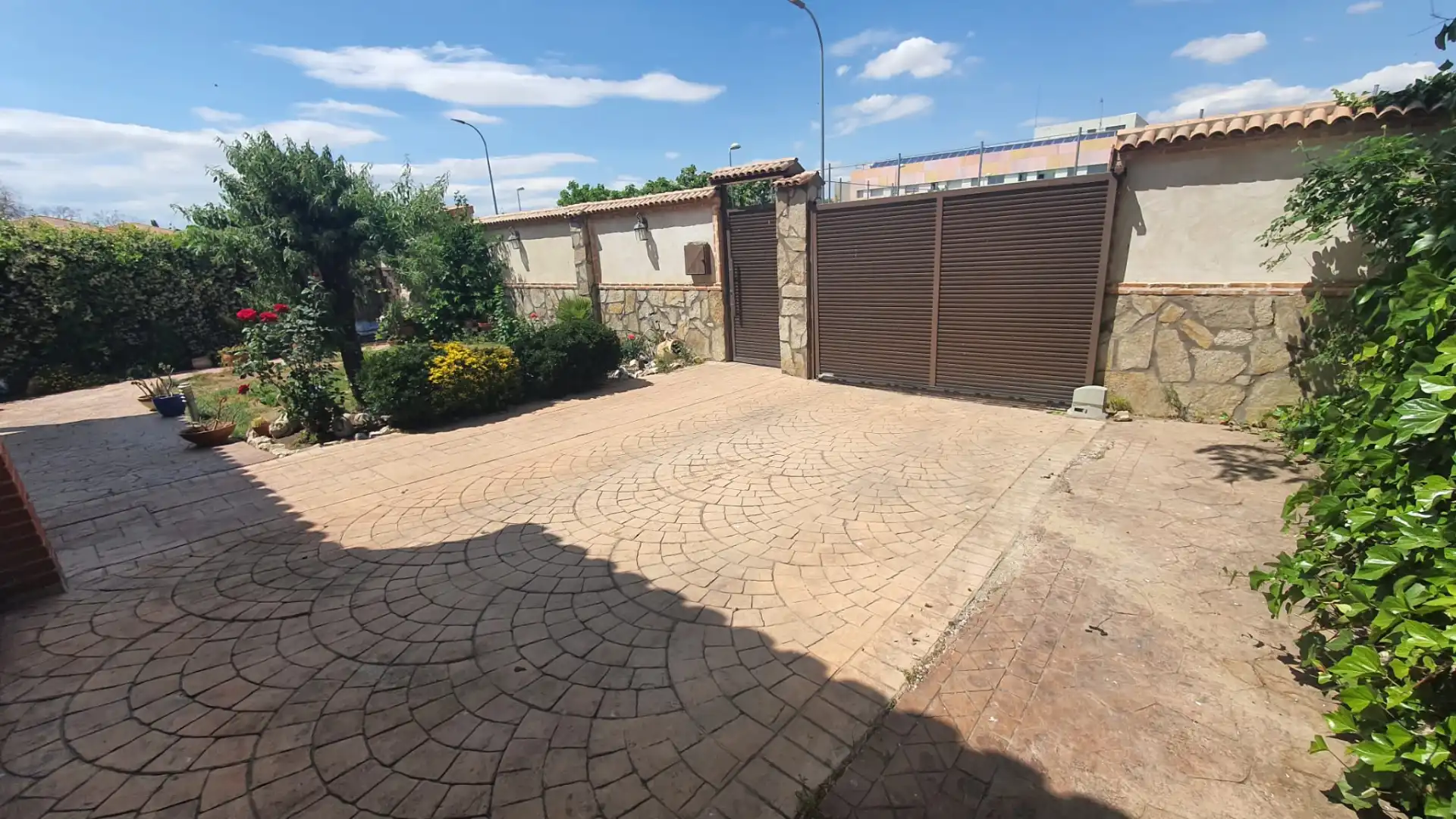 Parking de Casa o chalet en venta en Barcience con Aire acondicionado, Calefacción y Jardín privado