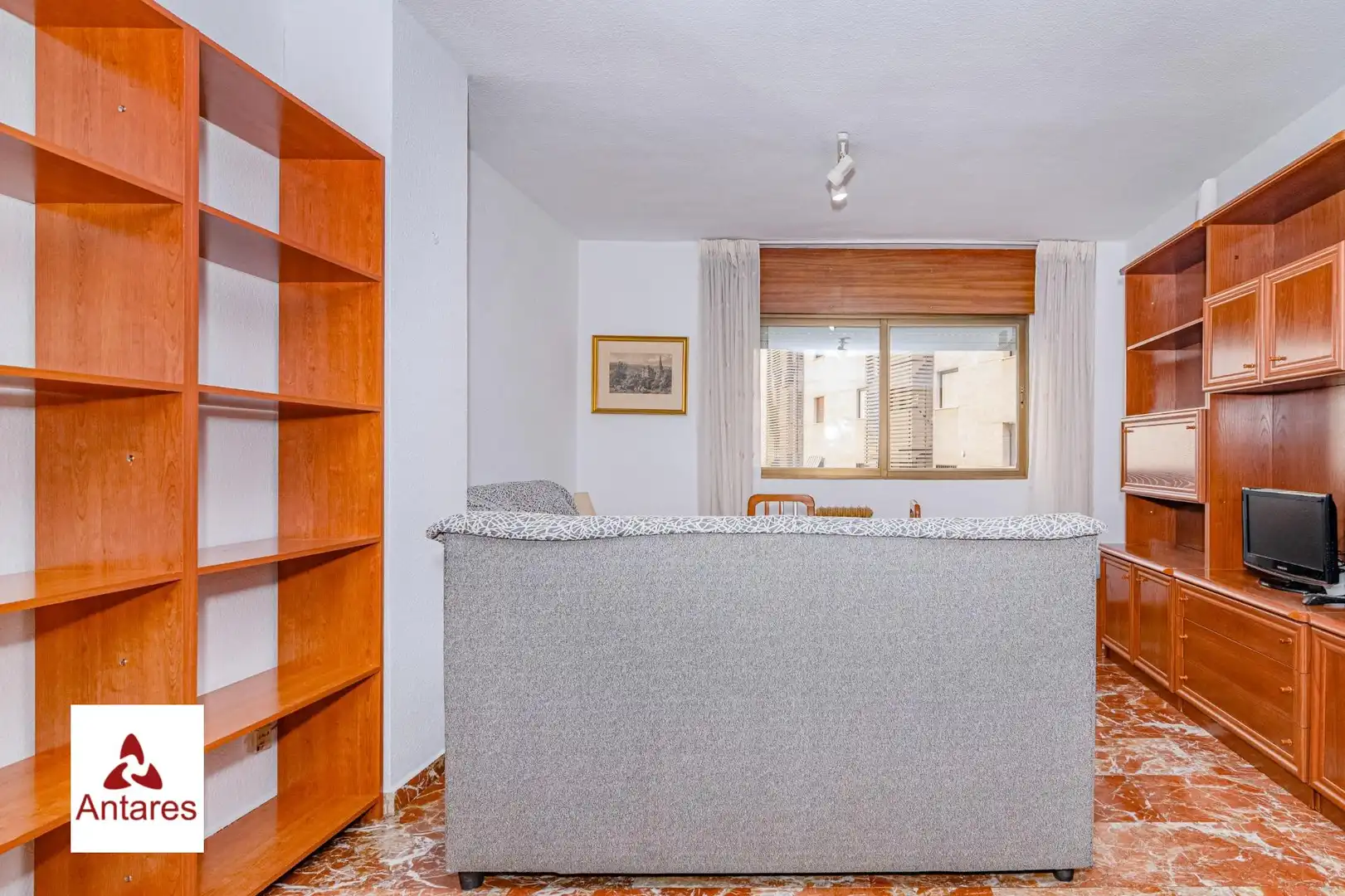 Sala de estar de Piso en venta en Granada con Calefacción y Amueblado