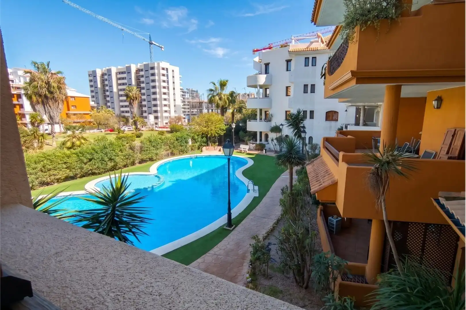 Apartament amb piscina en venda a Calle Calle Mar Gruesa, imagen 2