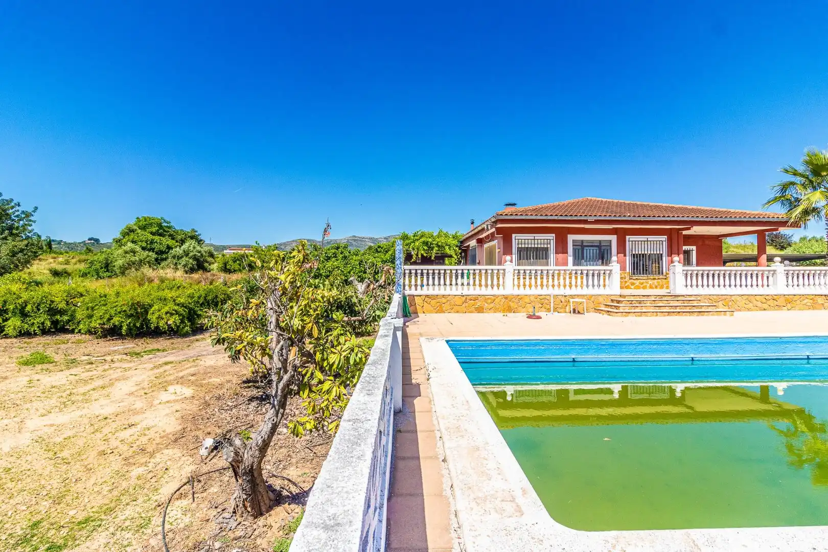 Schwimmbecken von Haus oder Chalet zum Verkauf in Carlet mit Privatgarten, Terrasse und Schwimmbad