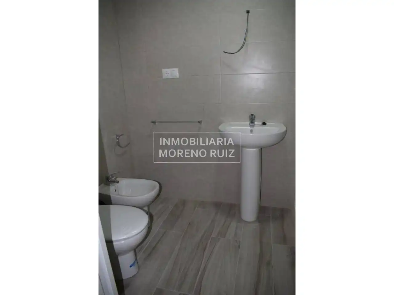 Bany de Pis en venda en Baena
