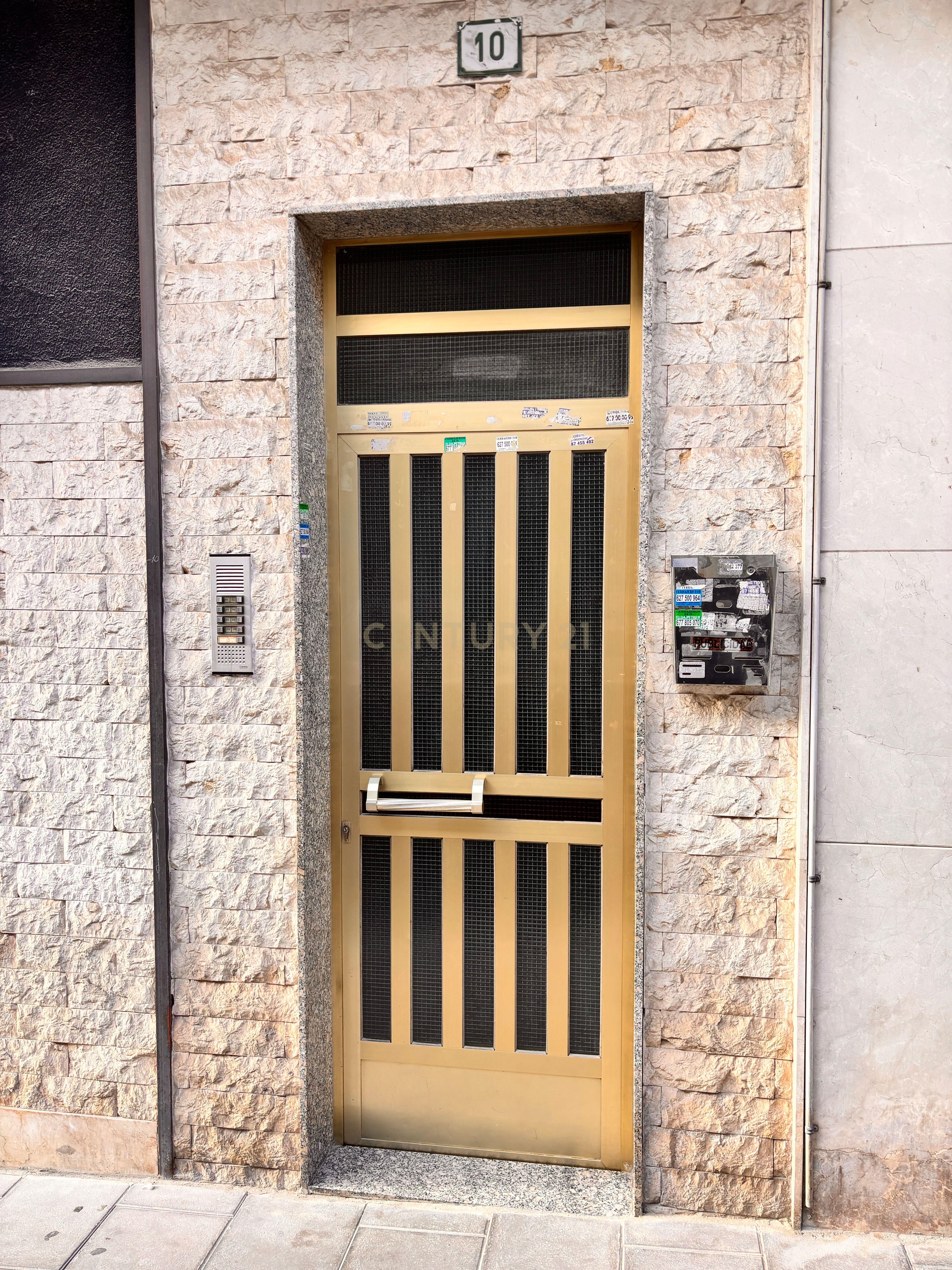 Apartament en venda a Alfereces Provisionales, 10, Plaza de Toros - Avenida Chapí - Trinquete