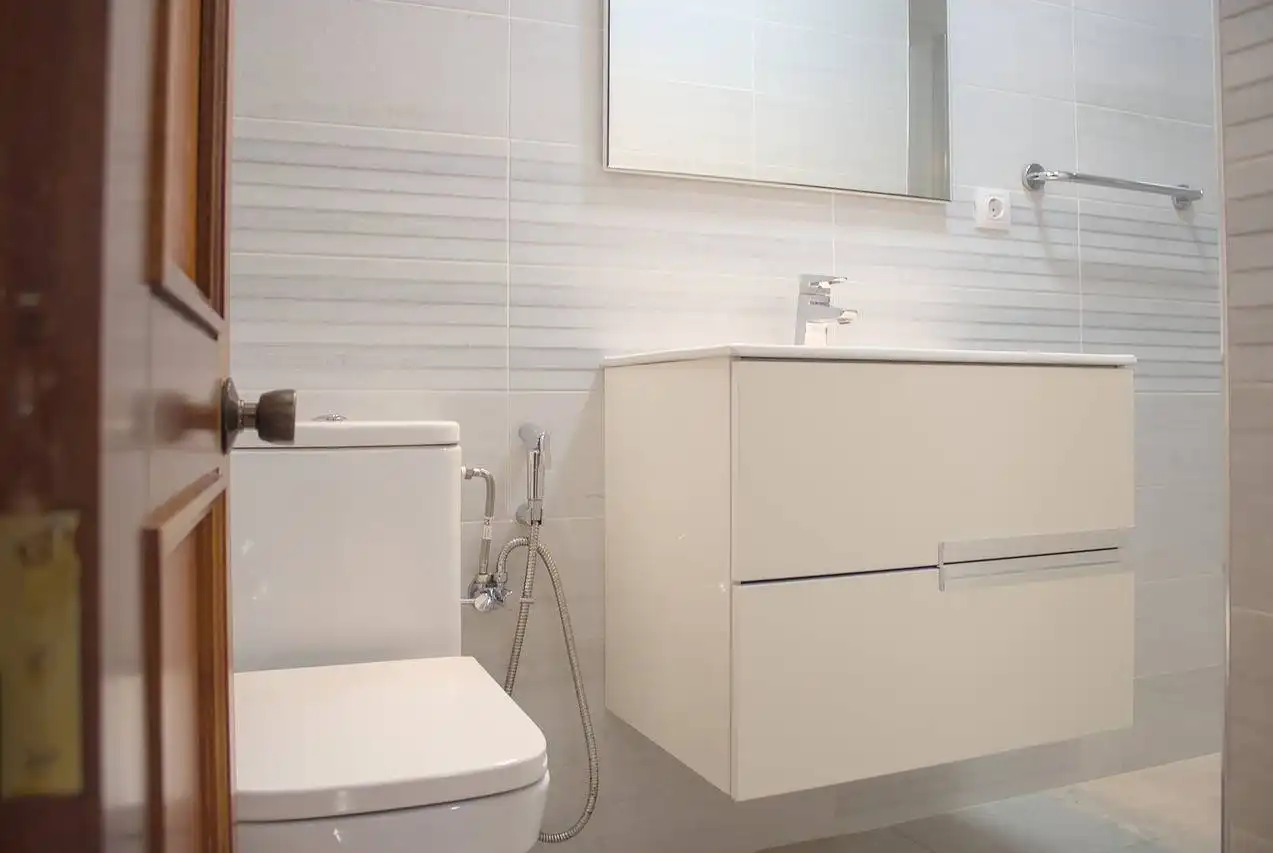 Badezimmer von Wohnung zur Miete in Las Palmas de Gran Canaria mit Terrasse und Abstellraum