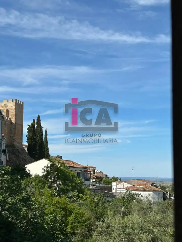 Vista exterior de Apartament en venda en Cáceres amb Aire condicionat, Calefacció i Moblat