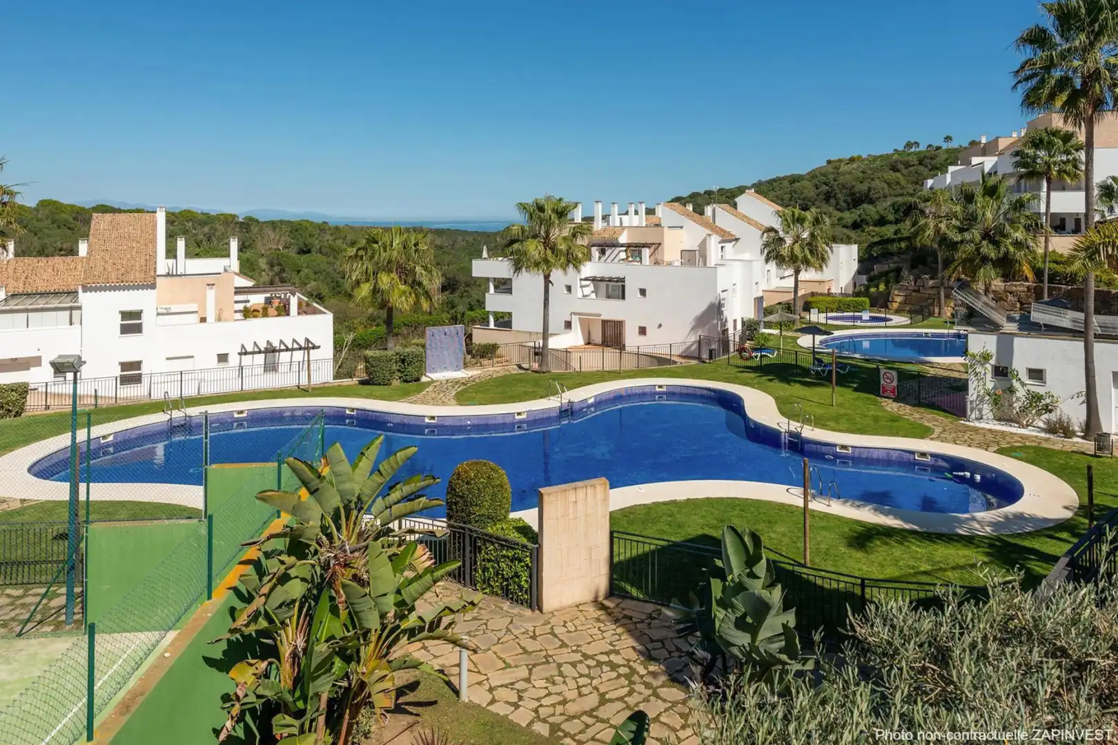 Jardí de Planta baixa en venda en La Alcaidesa amb Aire condicionat, Terrassa i Traster
